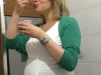 Alida mangia il gelato