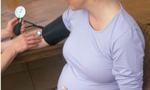 donna incinta con preeclampsia