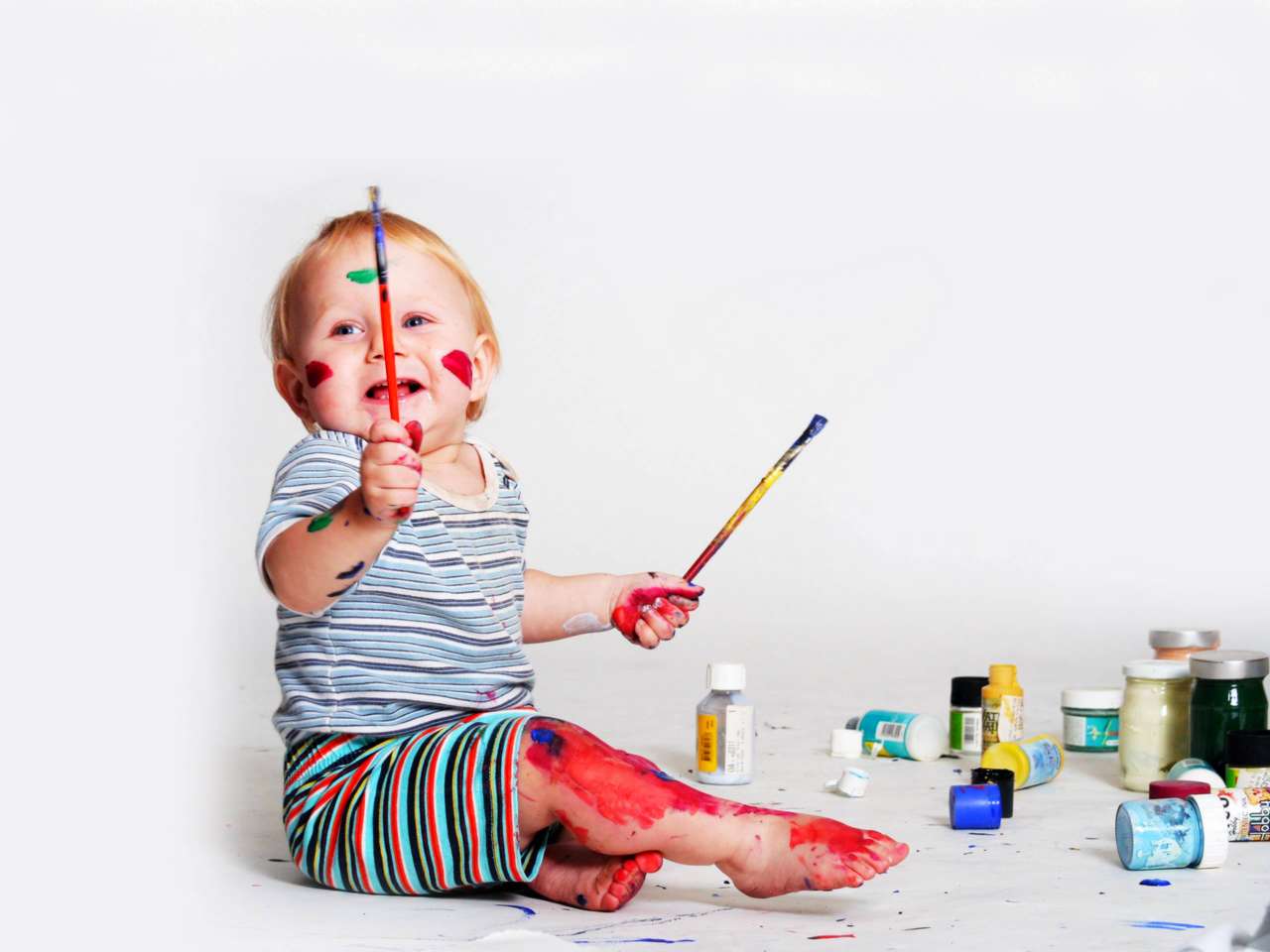 dipingere pareti cameretta bambino